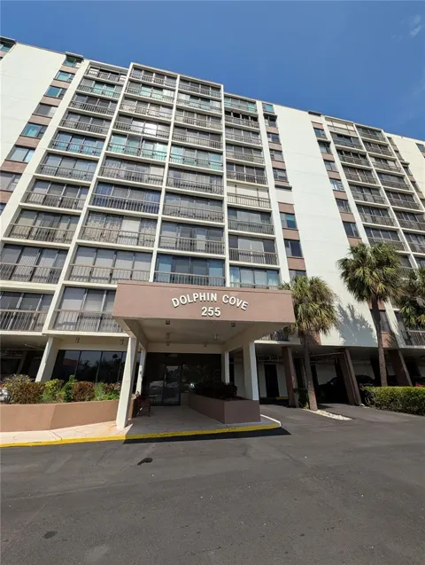 255 DOLPHIN POINT #505