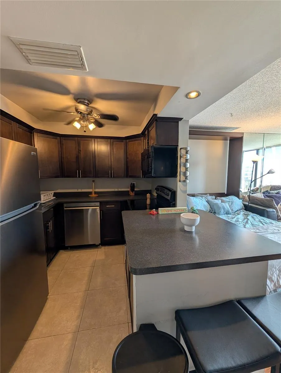 255 DOLPHIN POINT #505 Clearwater Beach, FL 33767