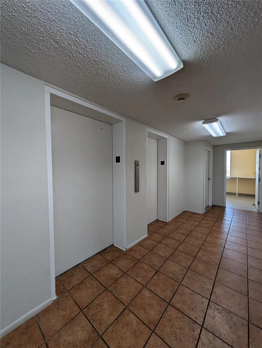 255 DOLPHIN POINT #505 Clearwater Beach, FL 33767
