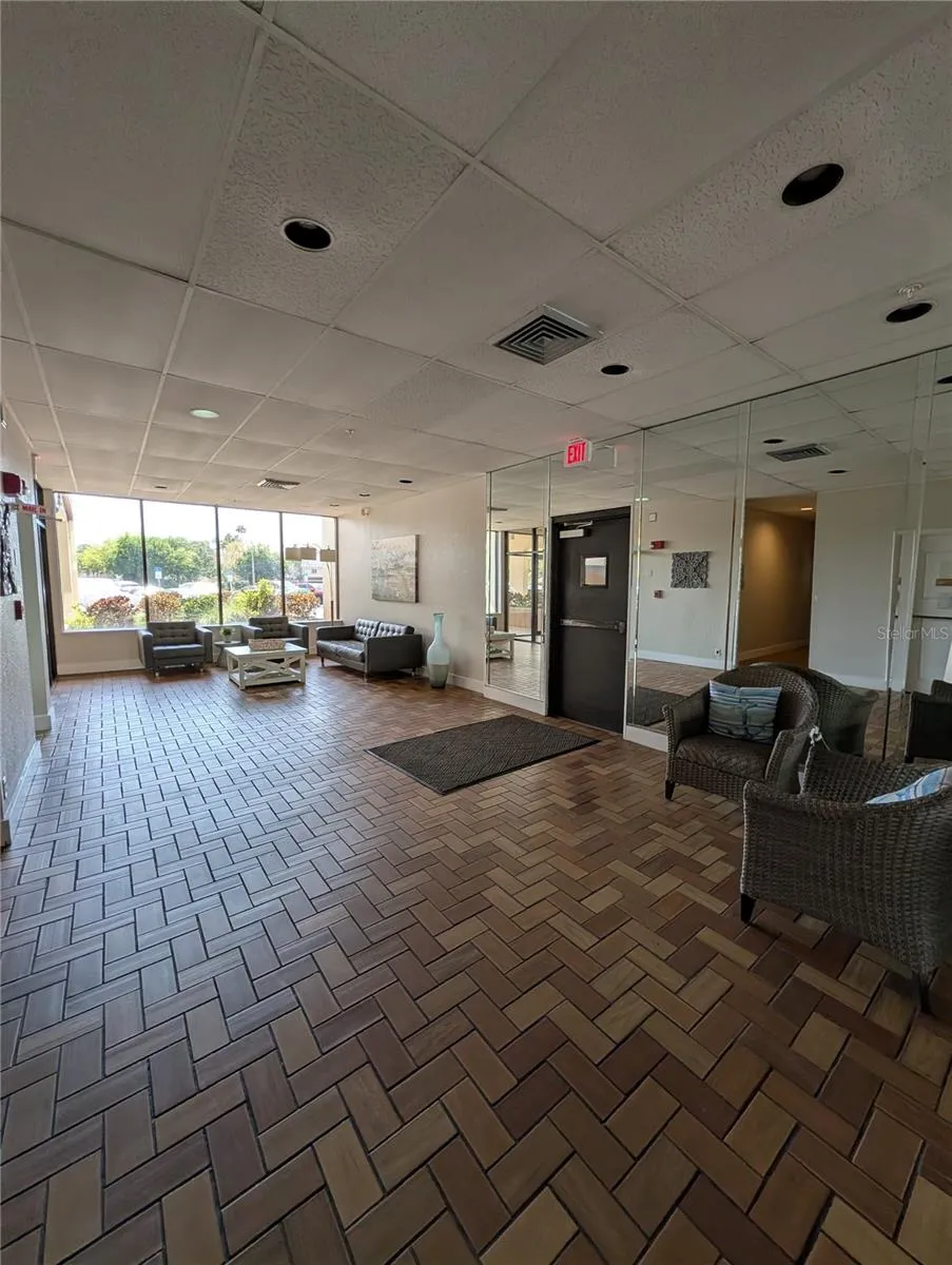 255 DOLPHIN POINT #505 Clearwater Beach, FL 33767