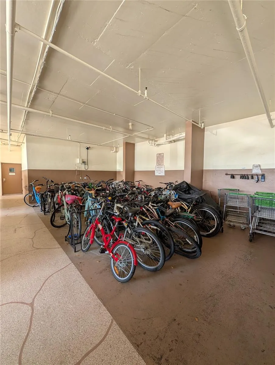 255 DOLPHIN POINT #505 Clearwater Beach, FL 33767