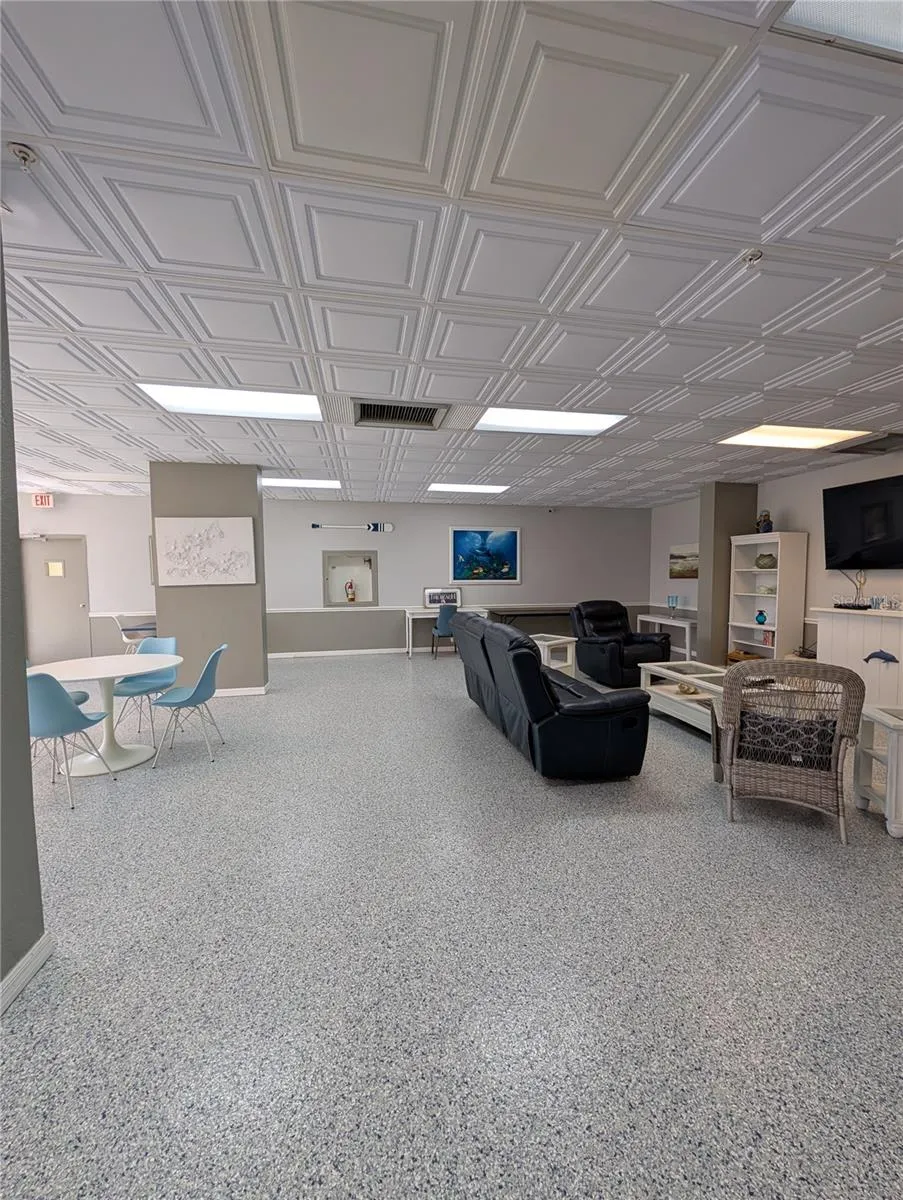255 DOLPHIN POINT #505 Clearwater Beach, FL 33767