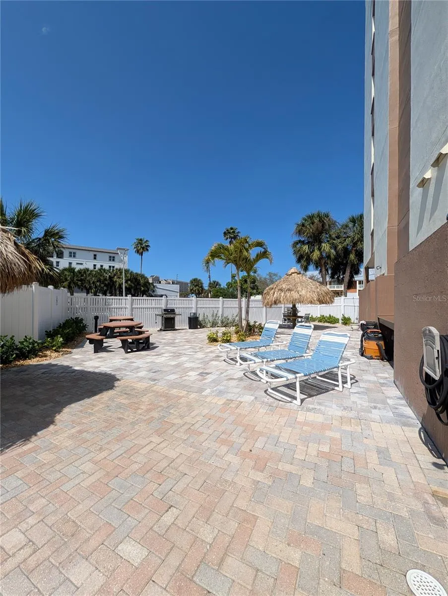 255 DOLPHIN POINT #505 Clearwater Beach, FL 33767