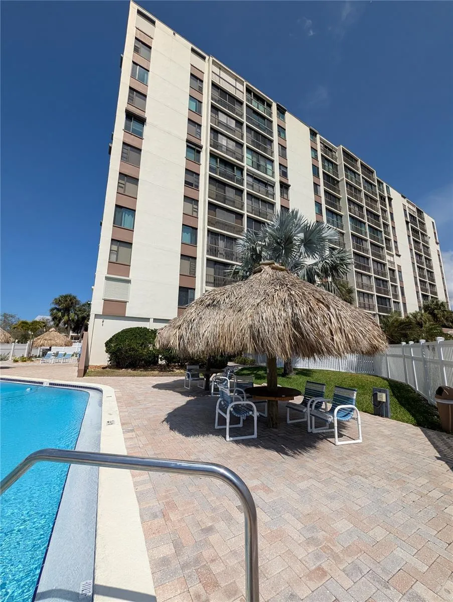 255 DOLPHIN POINT #505 Clearwater Beach, FL 33767