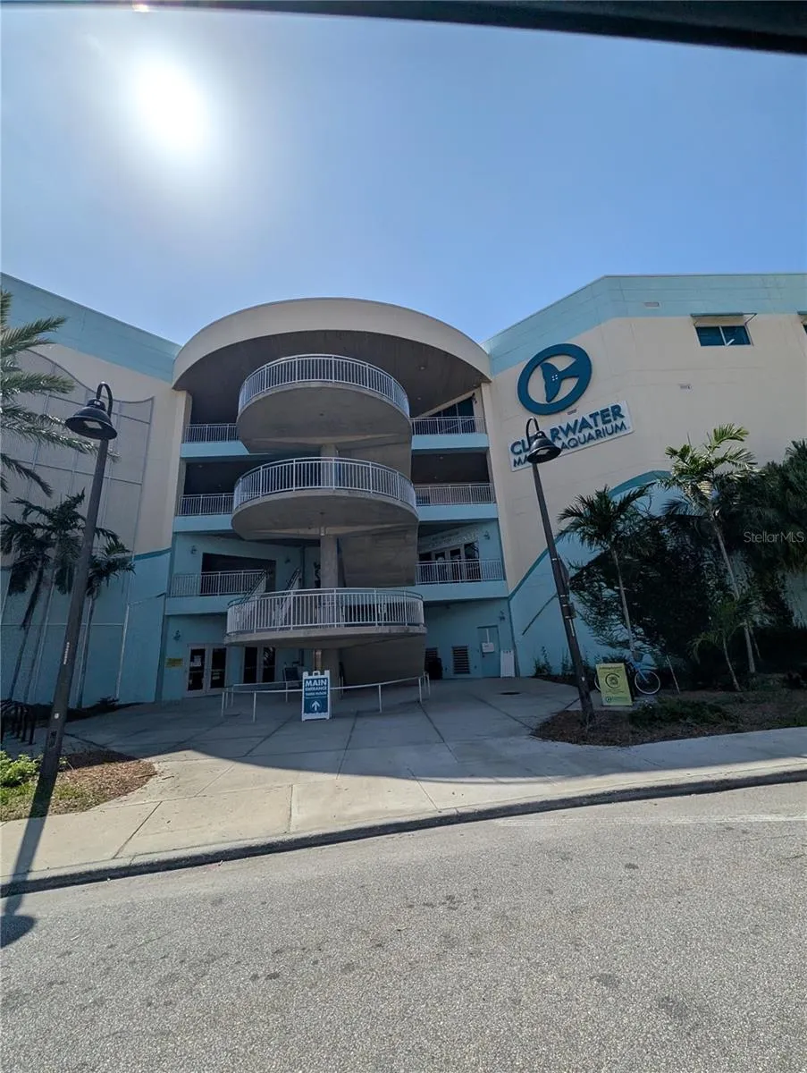 255 DOLPHIN POINT #505 Clearwater Beach, FL 33767
