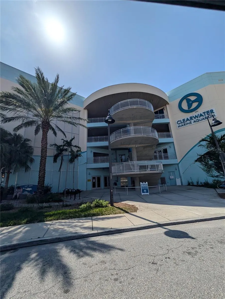 255 DOLPHIN POINT #505 Clearwater Beach, FL 33767