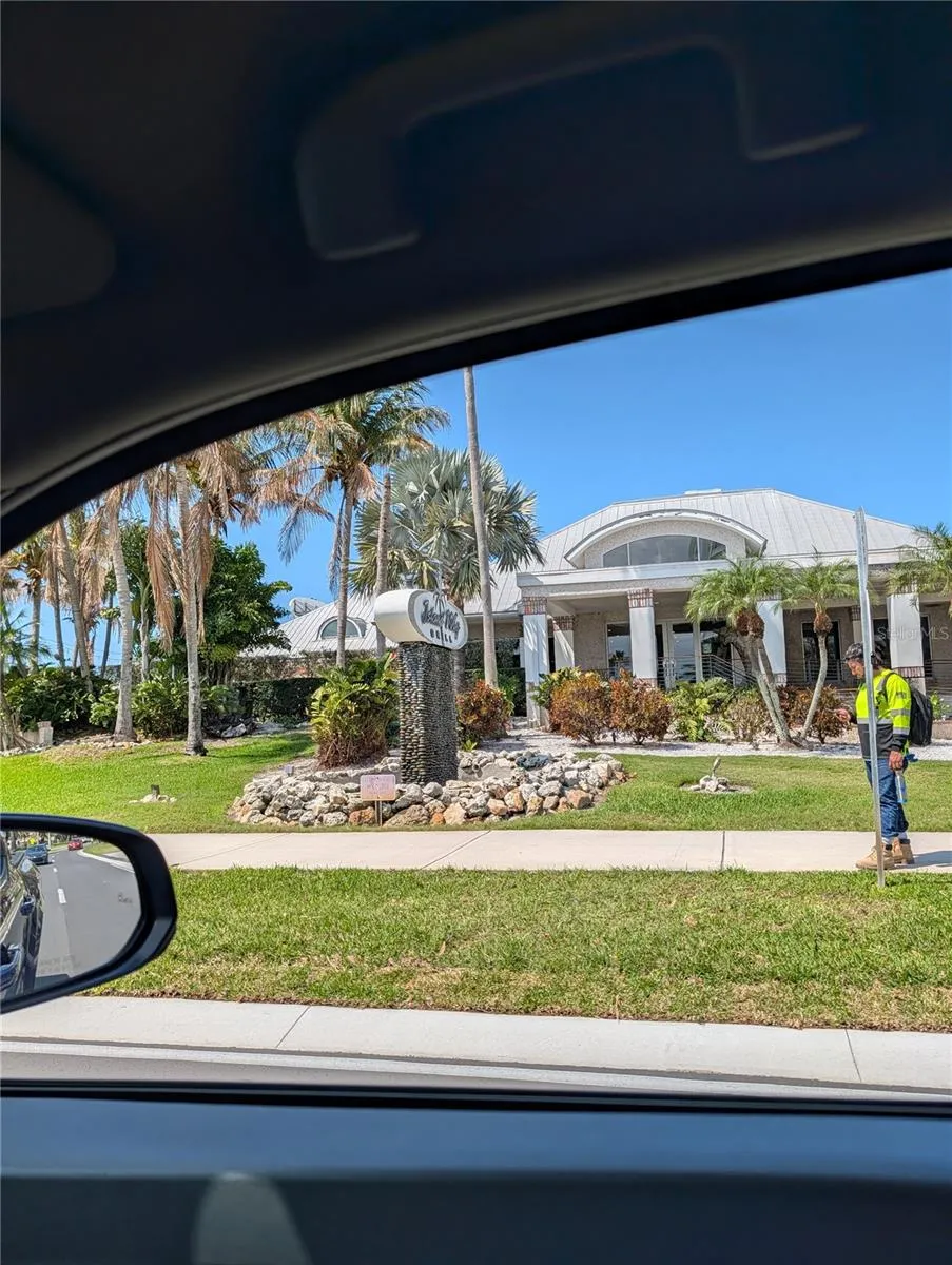 255 DOLPHIN POINT #505 Clearwater Beach, FL 33767