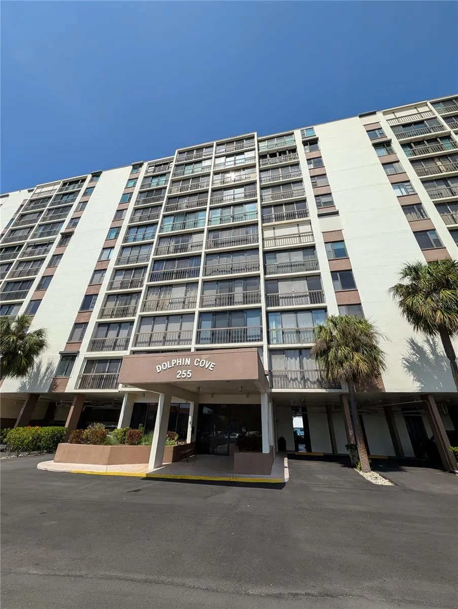 255 DOLPHIN POINT #505 Clearwater Beach, FL 33767