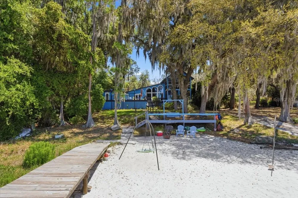8386 AUSTIN ROAD Melrose, FL 32666