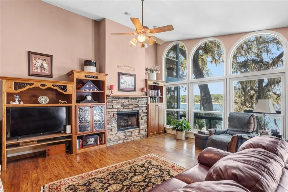 8386 AUSTIN ROAD Melrose, FL 32666