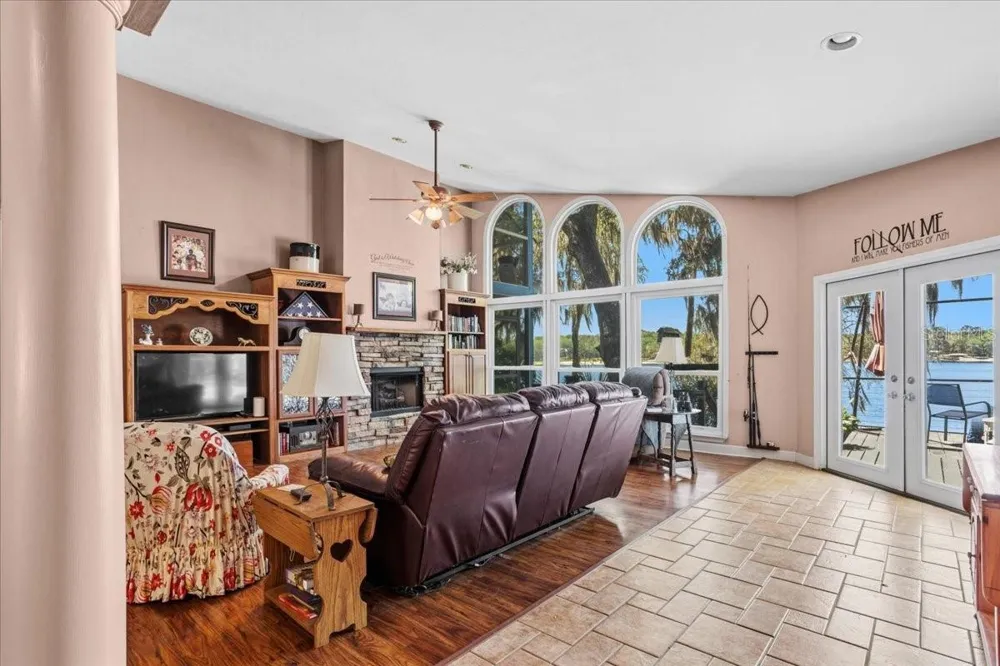 8386 AUSTIN ROAD Melrose, FL 32666