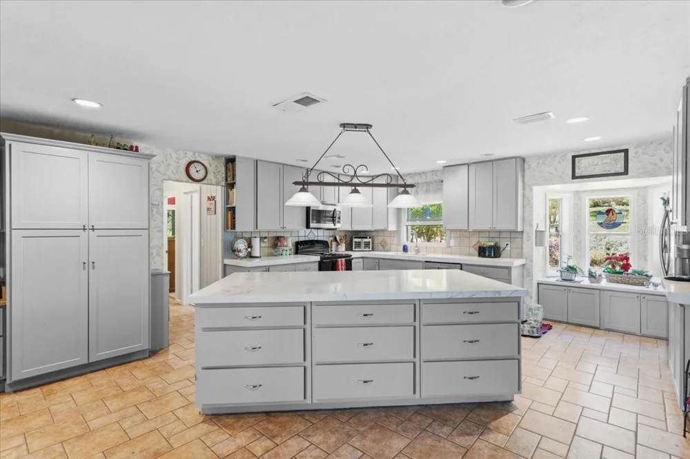 8386 AUSTIN ROAD Melrose, FL 32666