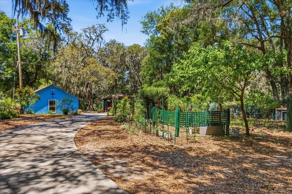 8386 AUSTIN ROAD Melrose, FL 32666