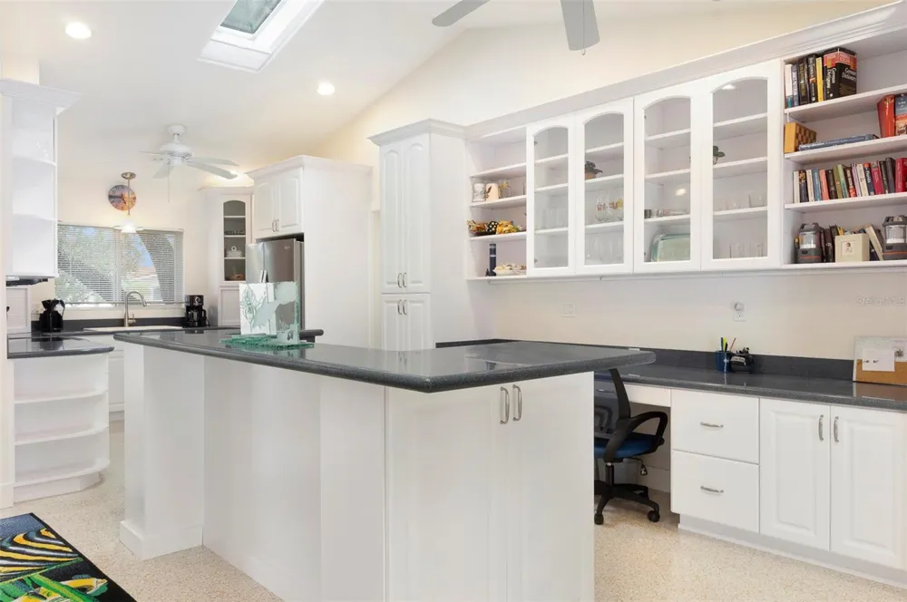 11855 4TH STREET E Treasure Island, FL 33706
