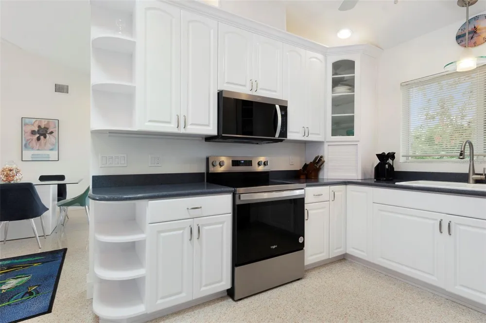 11855 4TH STREET E Treasure Island, FL 33706
