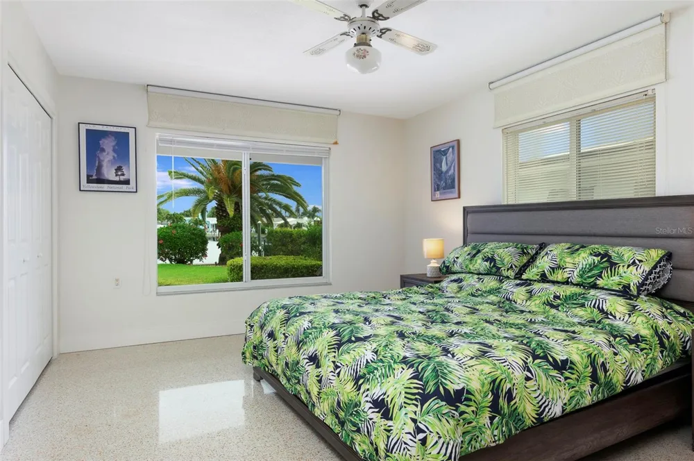 11855 4TH STREET E Treasure Island, FL 33706