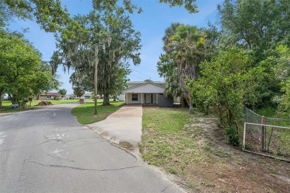 7247 TREASURE ISLAND ROAD Leesburg, FL 34788