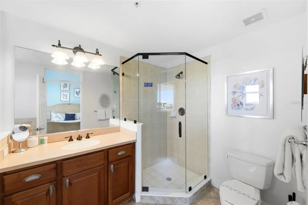 601 BAHIA BEACH BOULEVARD Ruskin, FL 33570