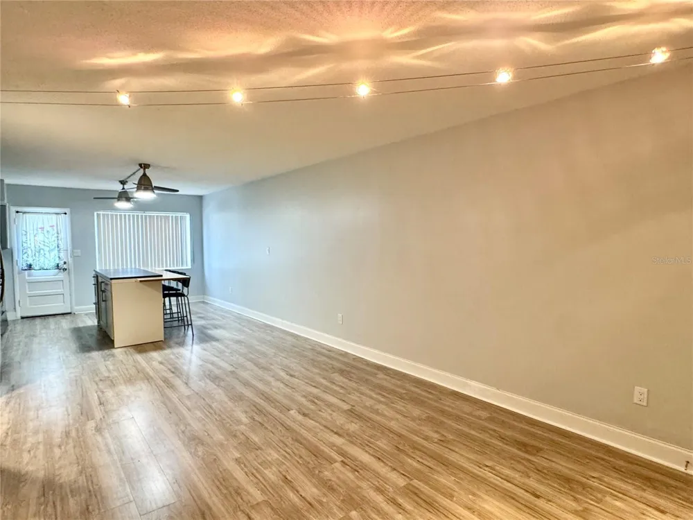 825 PRIMROSE DRIVE #110 Orlando, FL 32803