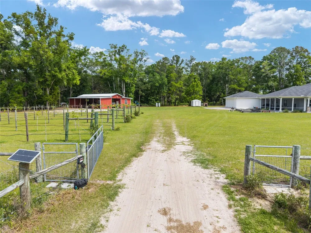 3725 172ND STREET Wellborn, FL 32094