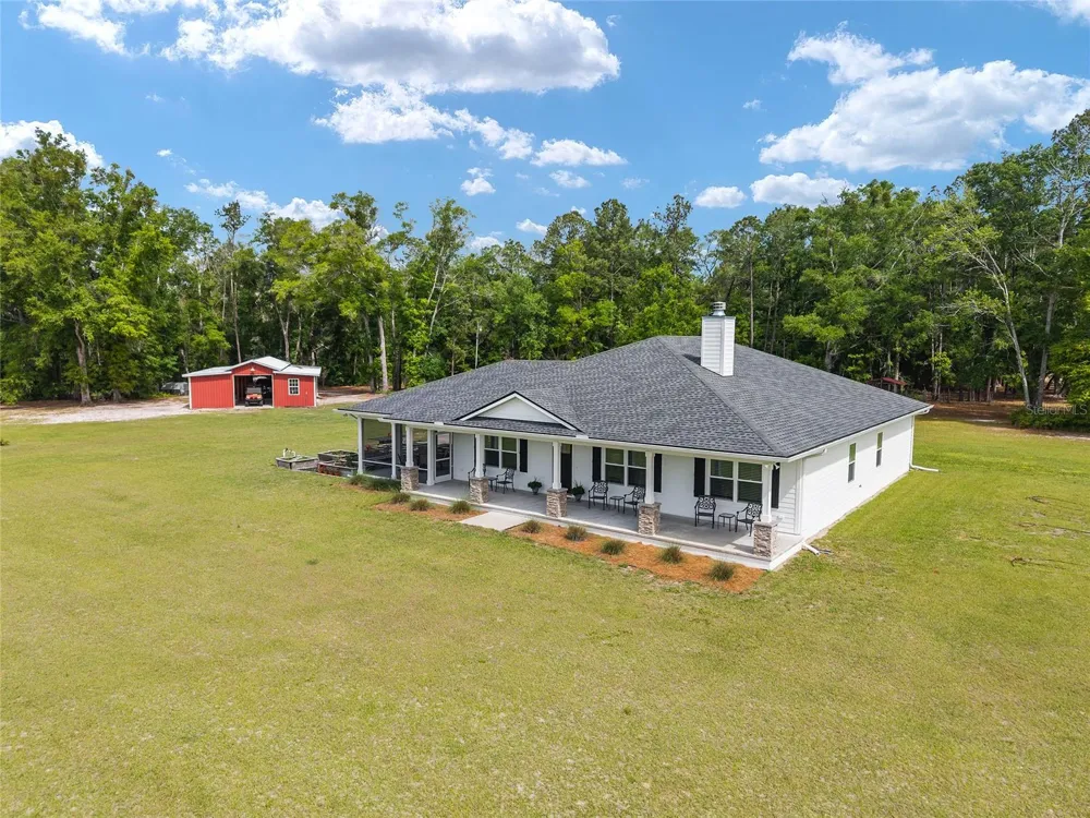 3725 172ND STREET Wellborn, FL 32094