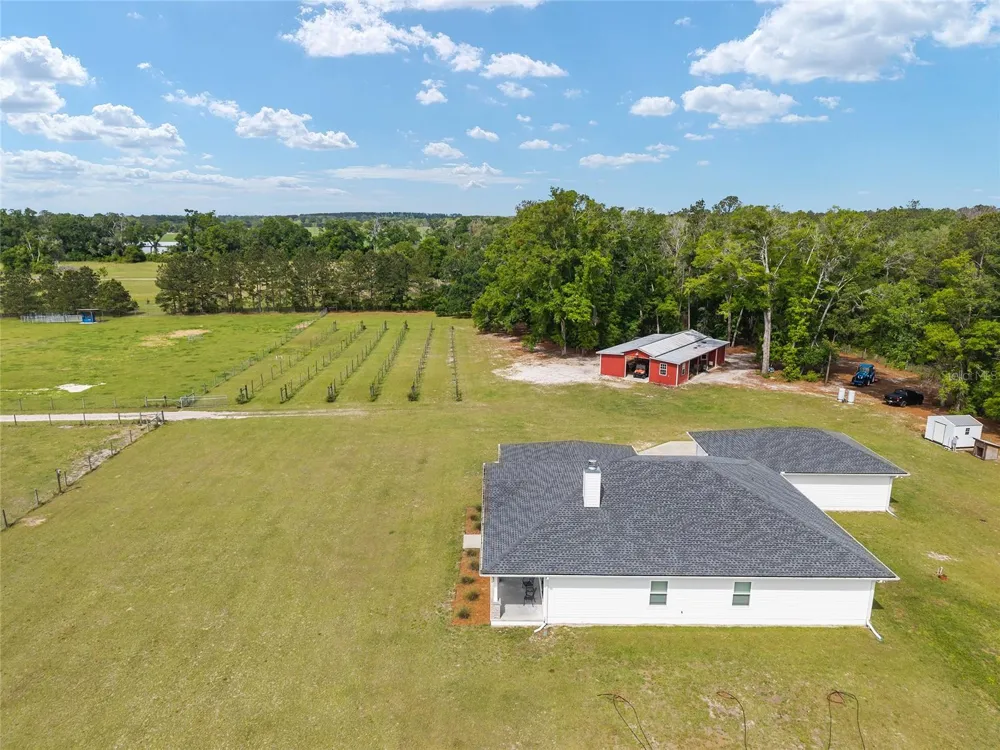 3725 172ND STREET Wellborn, FL 32094