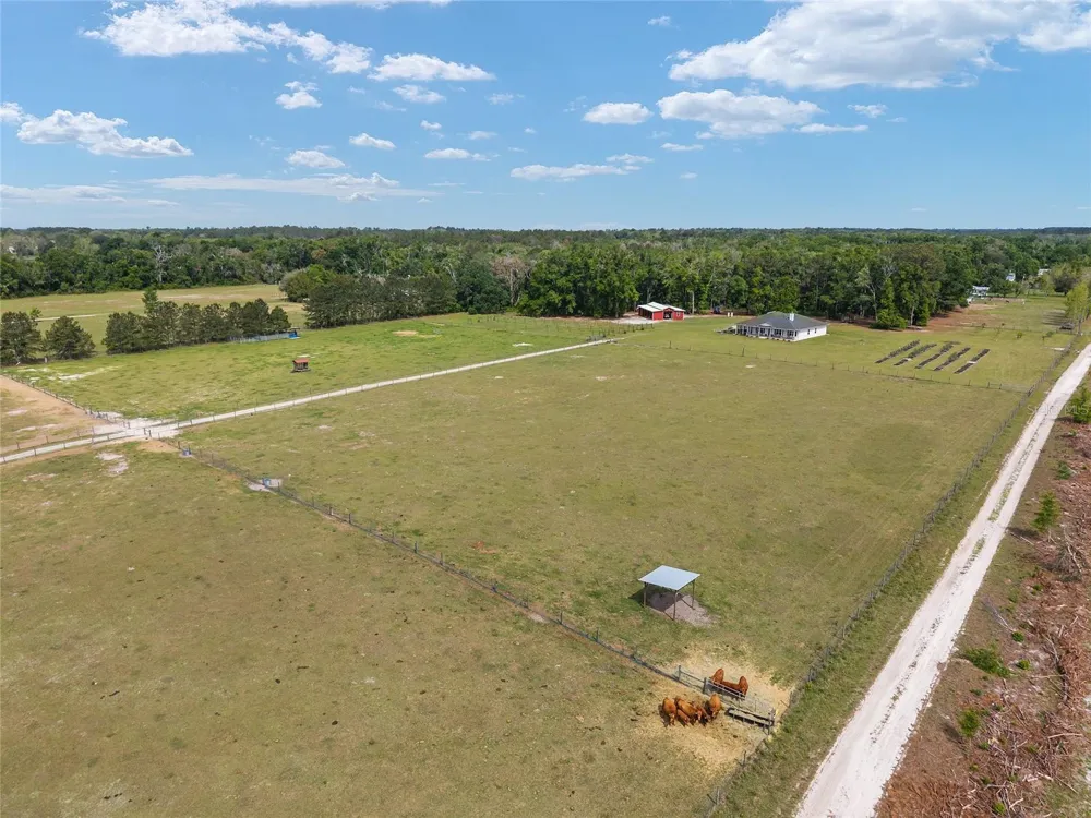 3725 172ND STREET Wellborn, FL 32094