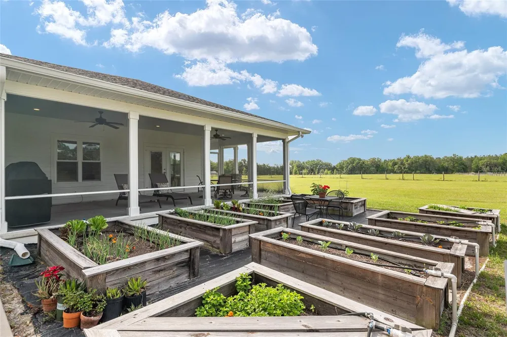 3725 172ND STREET Wellborn, FL 32094