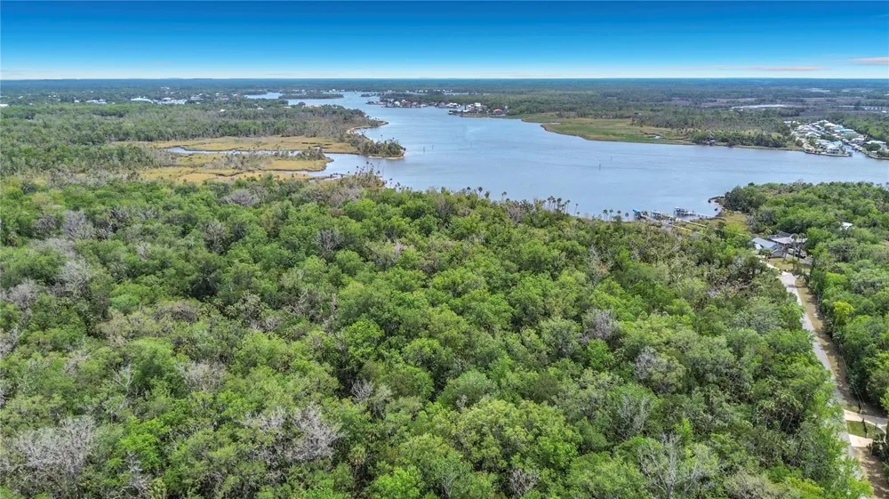 1670 NW 19TH STREET Crystal River, FL 34428