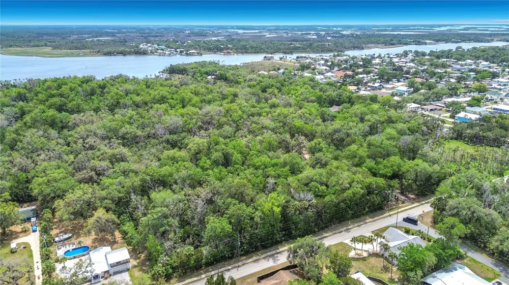 1670 NW 19TH STREET Crystal River, FL 34428