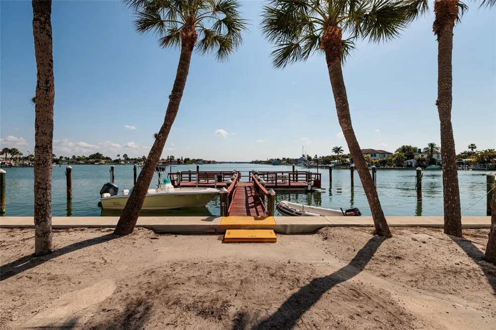 6000 2ND STREET E #6 St Pete Beach, FL 33706