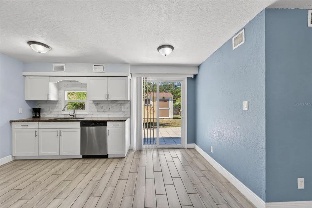 10353 110TH AVENUE Largo, FL 33773