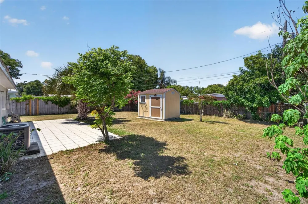 10353 110TH AVENUE Largo, FL 33773