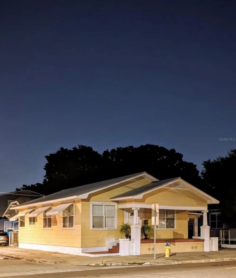 1520 E 21ST AVE Tampa, FL 33605