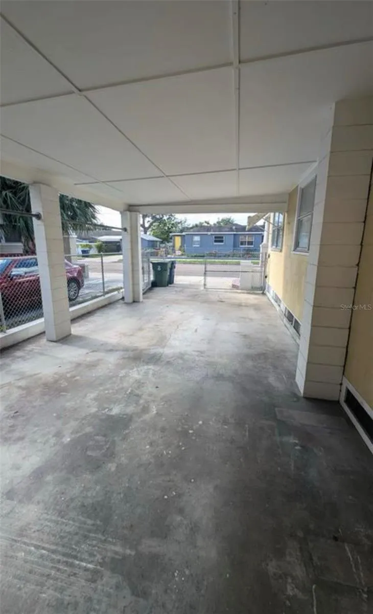 1520 E 21ST AVE Tampa, FL 33605