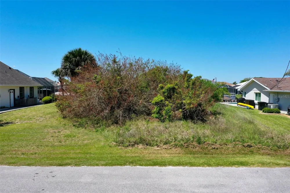 17 CLARIDGE COURT Palm Coast, FL 32137