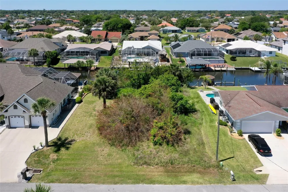 17 CLARIDGE COURT Palm Coast, FL 32137