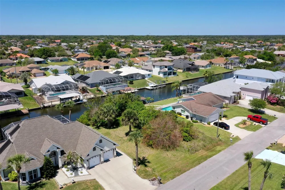 17 CLARIDGE COURT Palm Coast, FL 32137