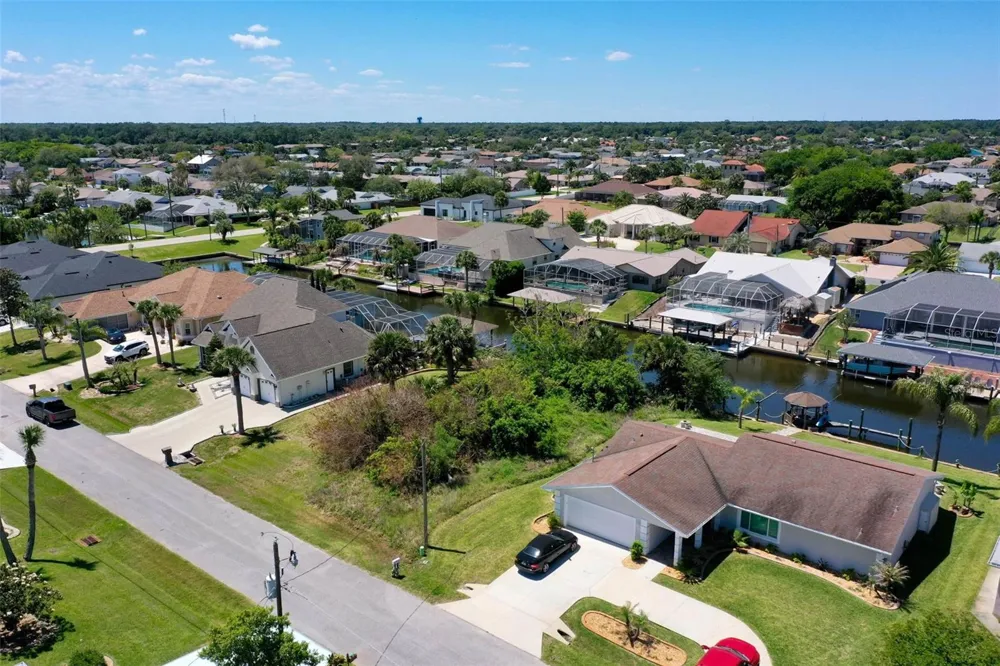 17 CLARIDGE COURT Palm Coast, FL 32137