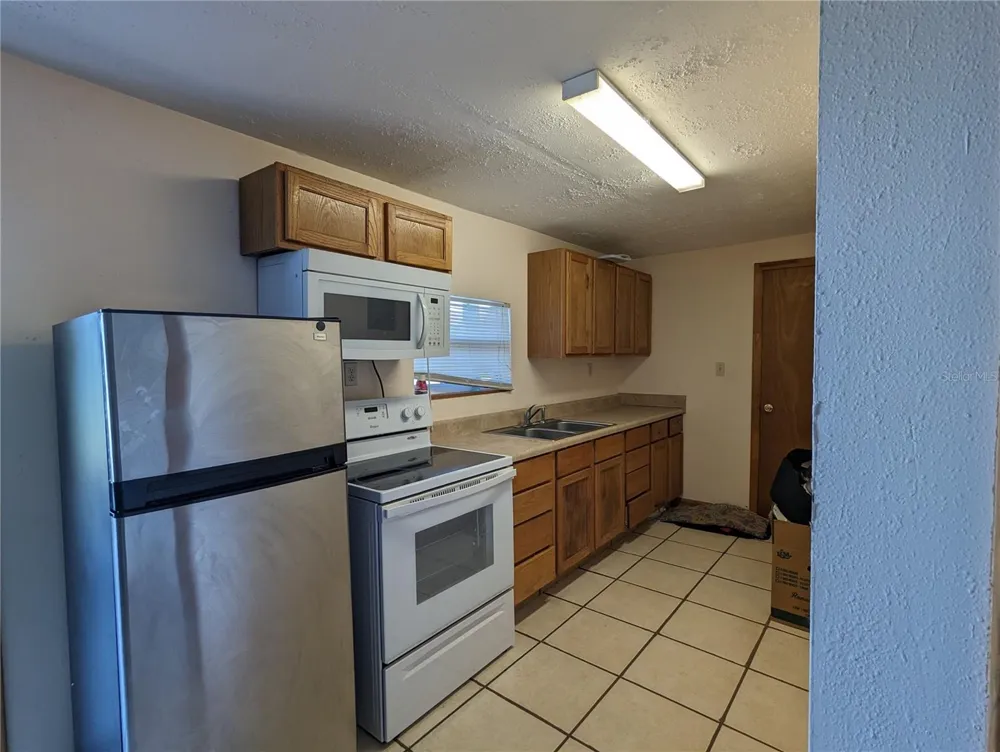16070 CARLTON LAKE ROAD Wimauma, FL 33598