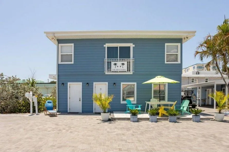 602 POINSETTIA AVENUE Clearwater Beach, FL 33767