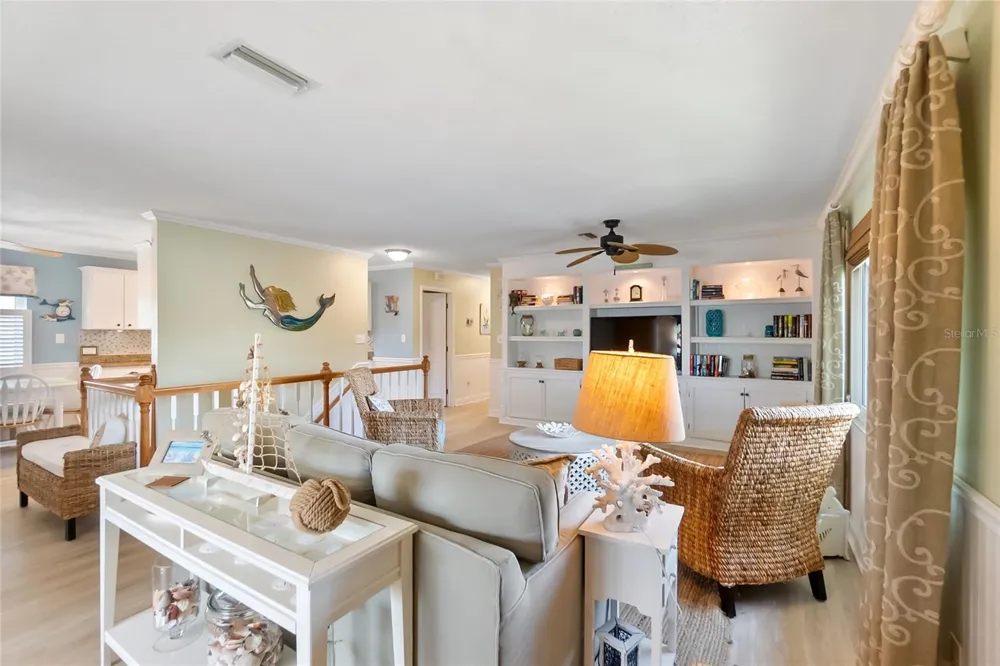 2905 AVENUE C Holmes Beach, FL 34217