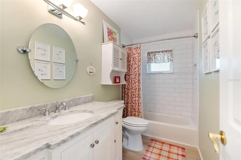 2905 AVENUE C Holmes Beach, FL 34217