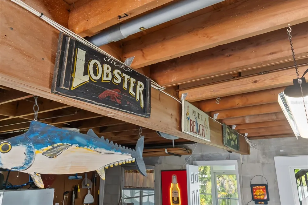 2905 AVENUE C Holmes Beach, FL 34217