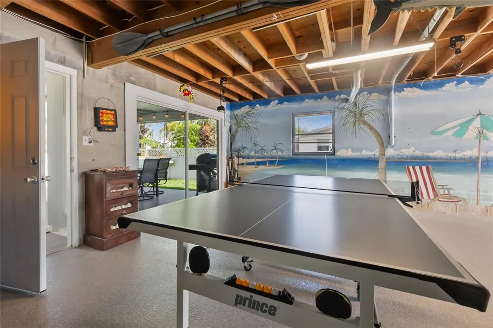 2905 AVENUE C Holmes Beach, FL 34217