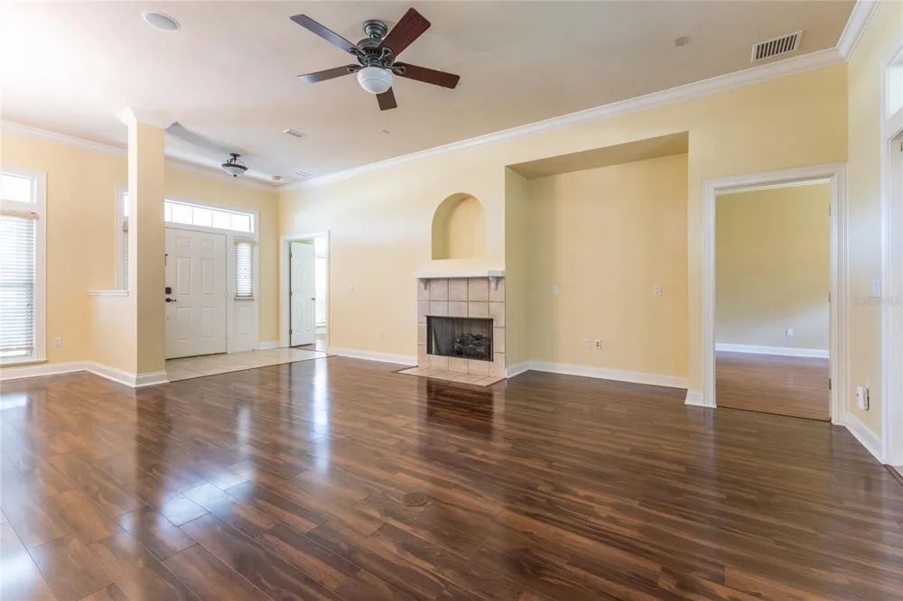 2429 NW 93RD STREET Gainesville, FL 32606