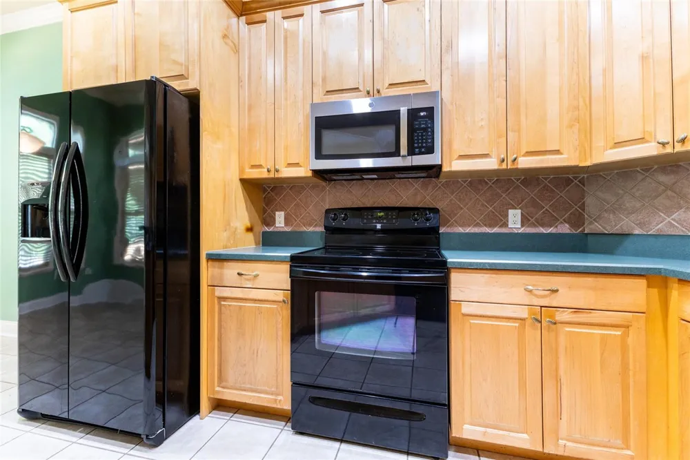 2429 NW 93RD STREET Gainesville, FL 32606