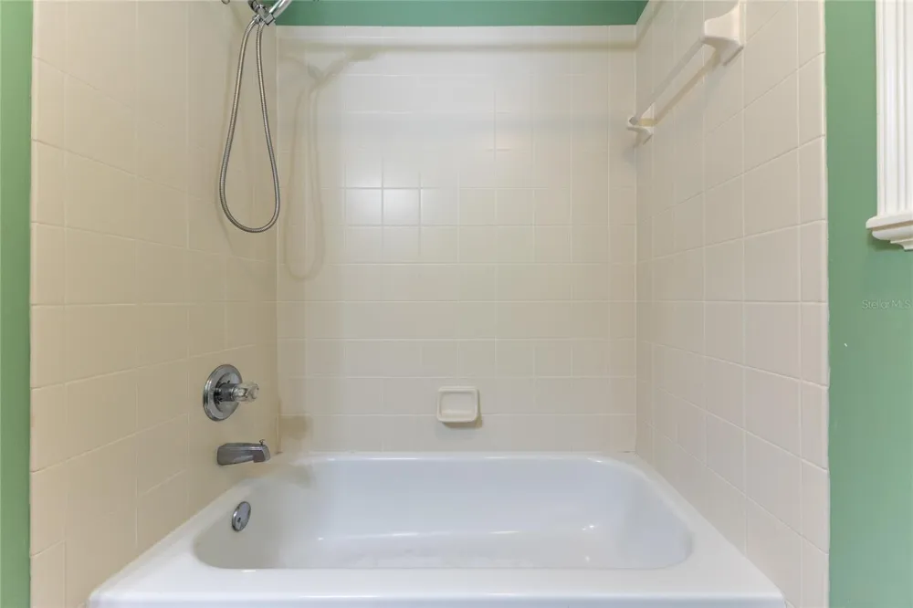 2429 NW 93RD STREET Gainesville, FL 32606