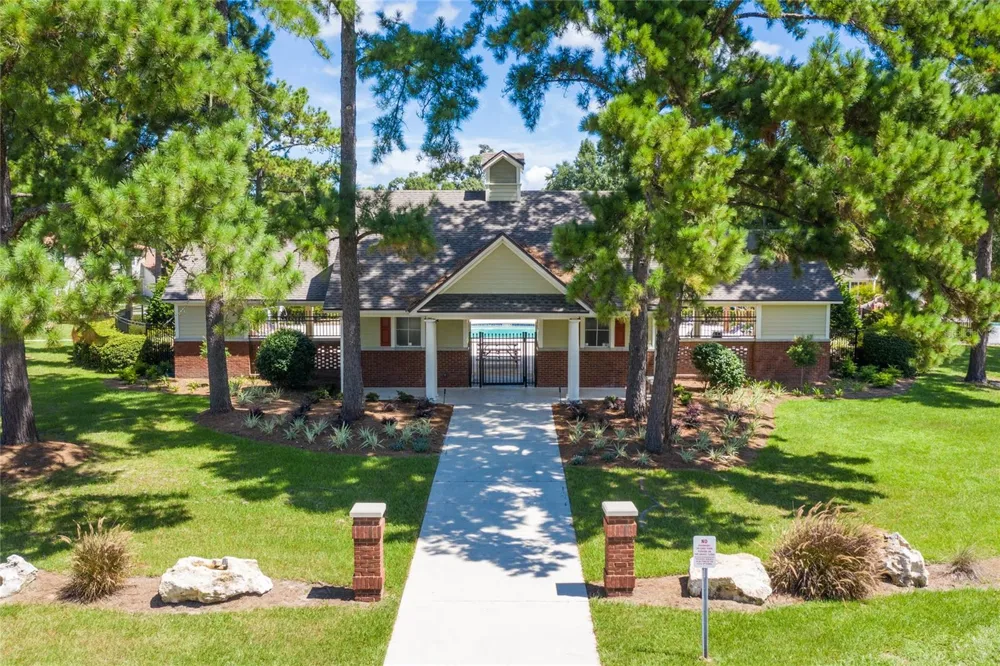 2429 NW 93RD STREET Gainesville, FL 32606