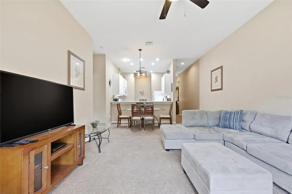 410 LUCAYA LOOP #4204 Davenport, FL 33897